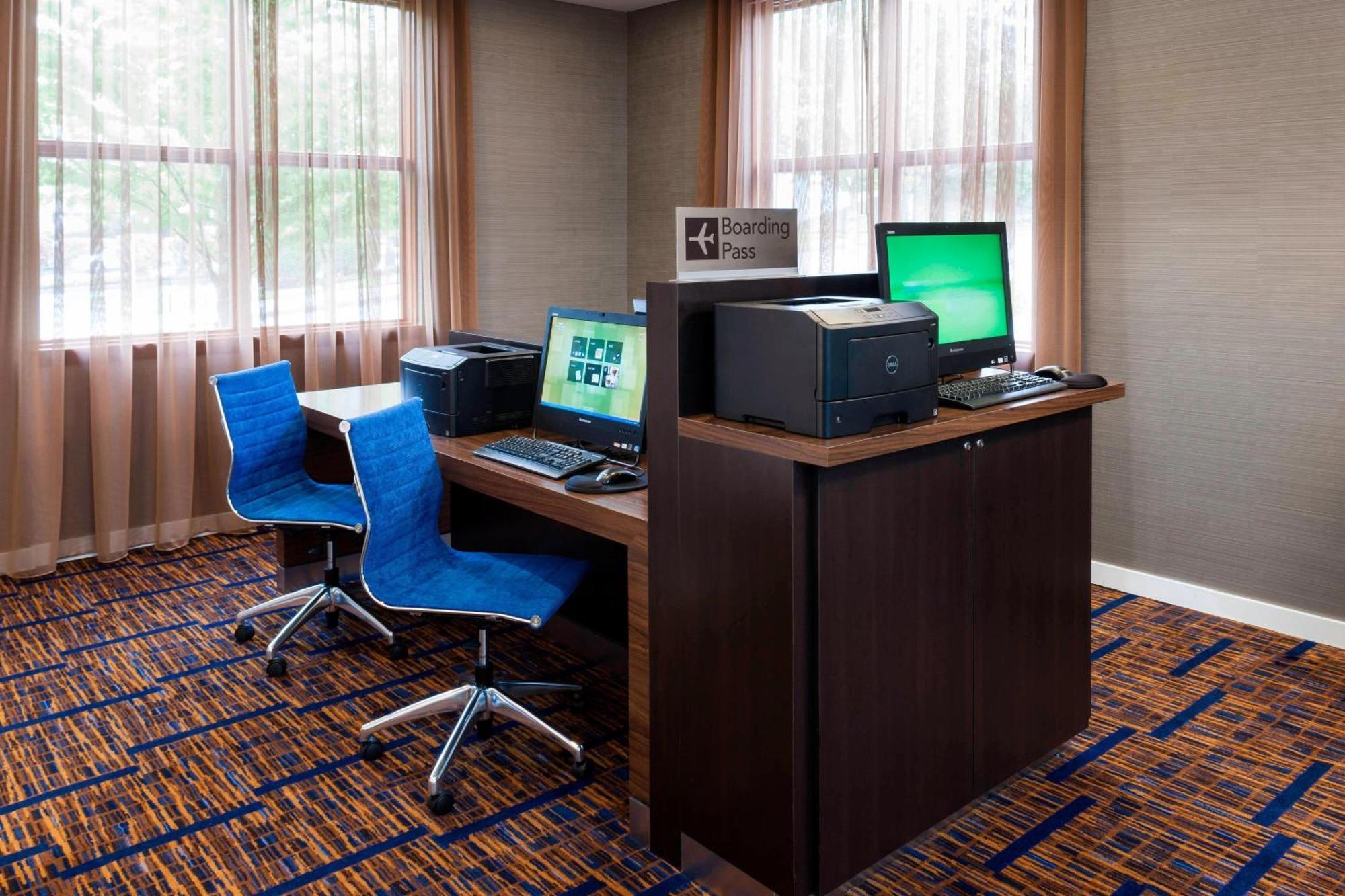 Courtyard By Marriott Seattle Kirkland Hotel Exterior photo
